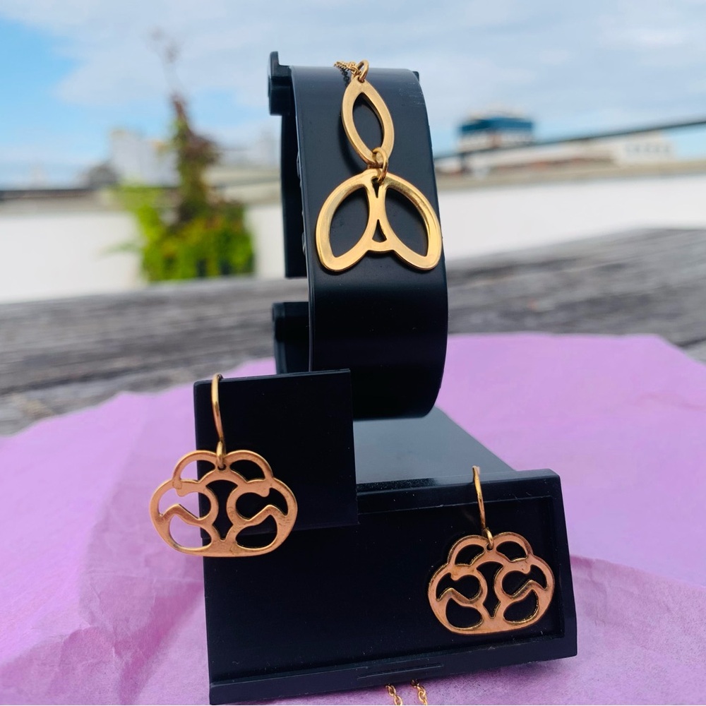 Purpose 1pair Gold Cloud Hooks Earrings - Picture 7 of 7